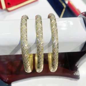 النگو زنانه /مستعمل/کم اجرت